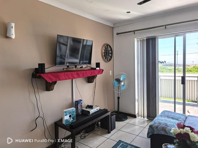 2 Bedroom Property for Sale in Heiderand Western Cape
